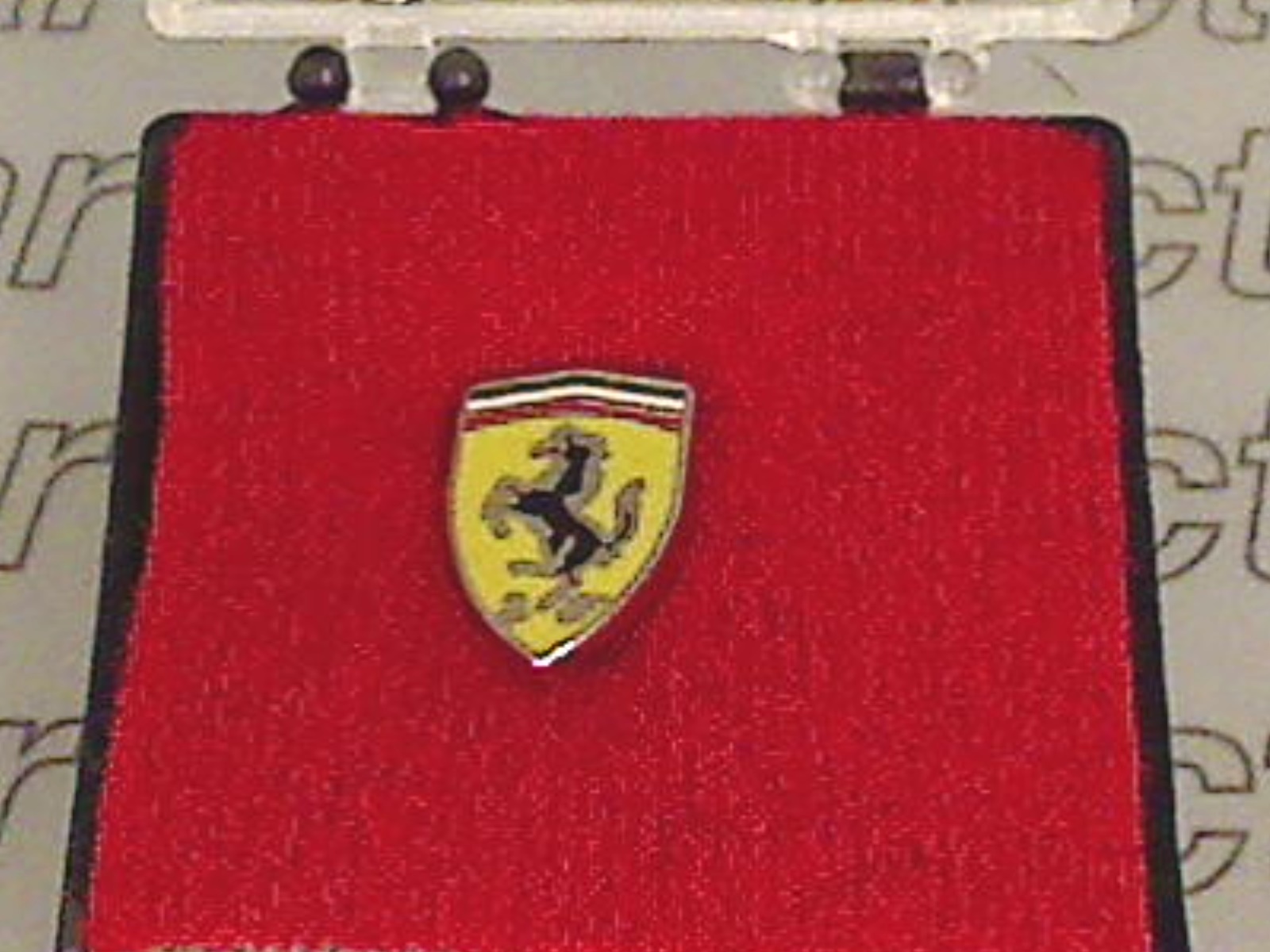 SCUDERIA FERRARI PIN